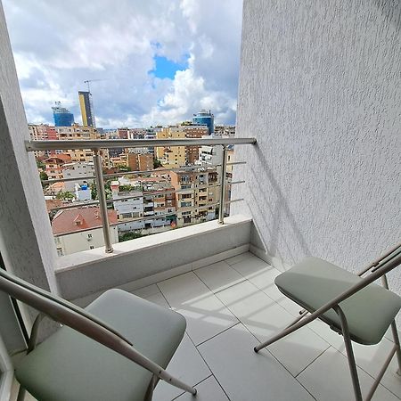 Pazari Luxury Central Apartment 地拉那 外观 照片
