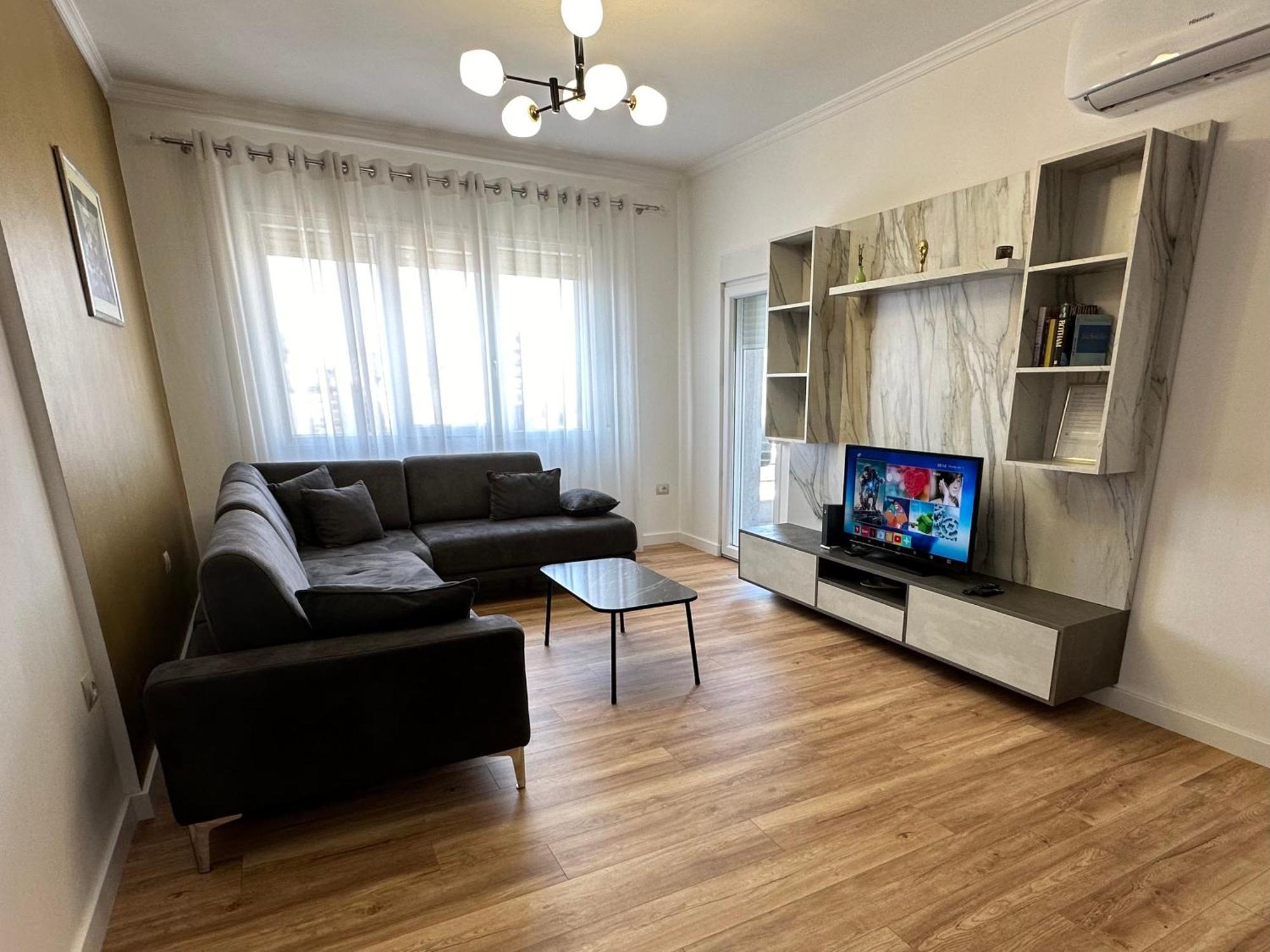 Pazari Luxury Central Apartment 地拉那 外观 照片