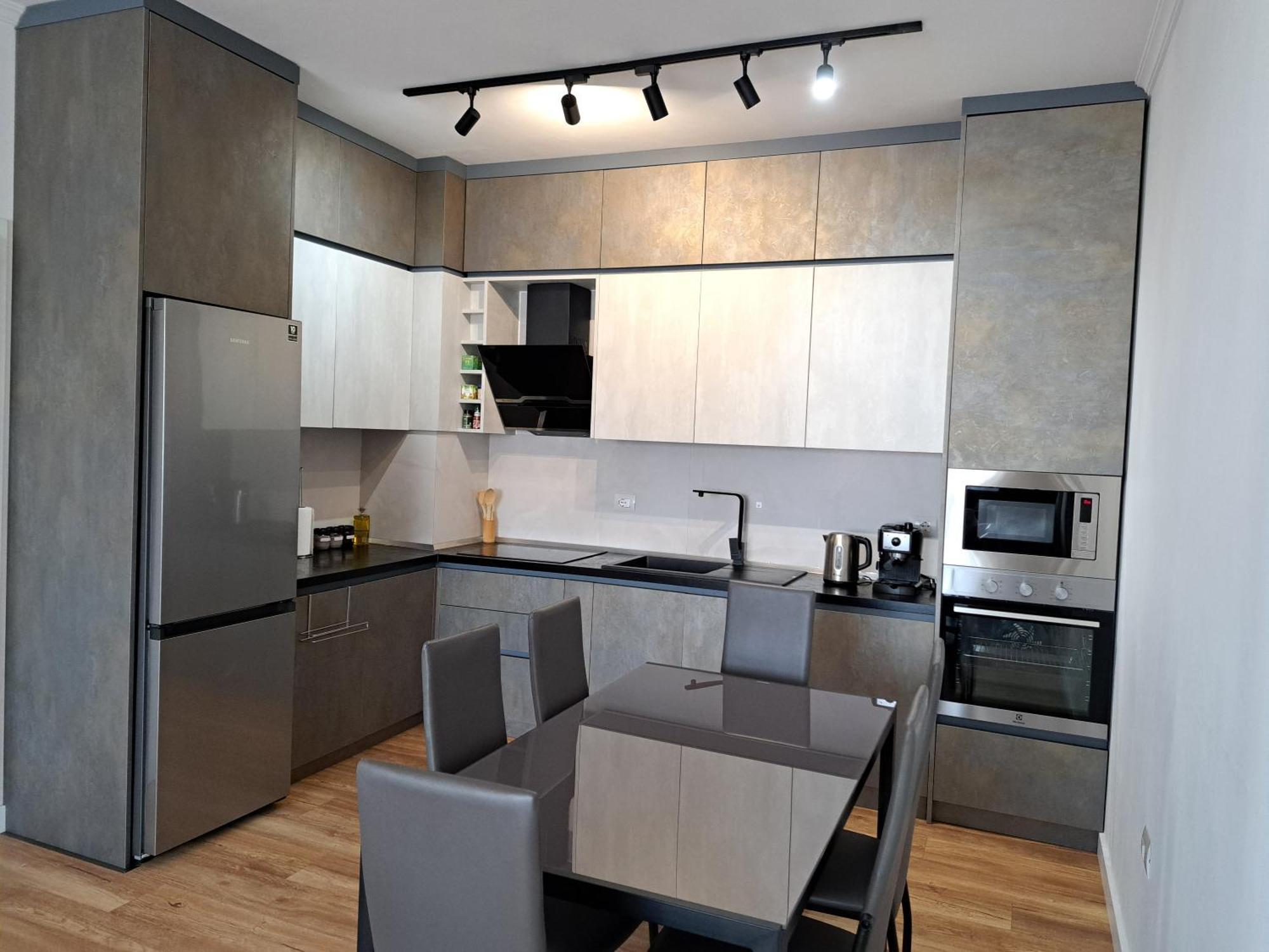 Pazari Luxury Central Apartment 地拉那 外观 照片