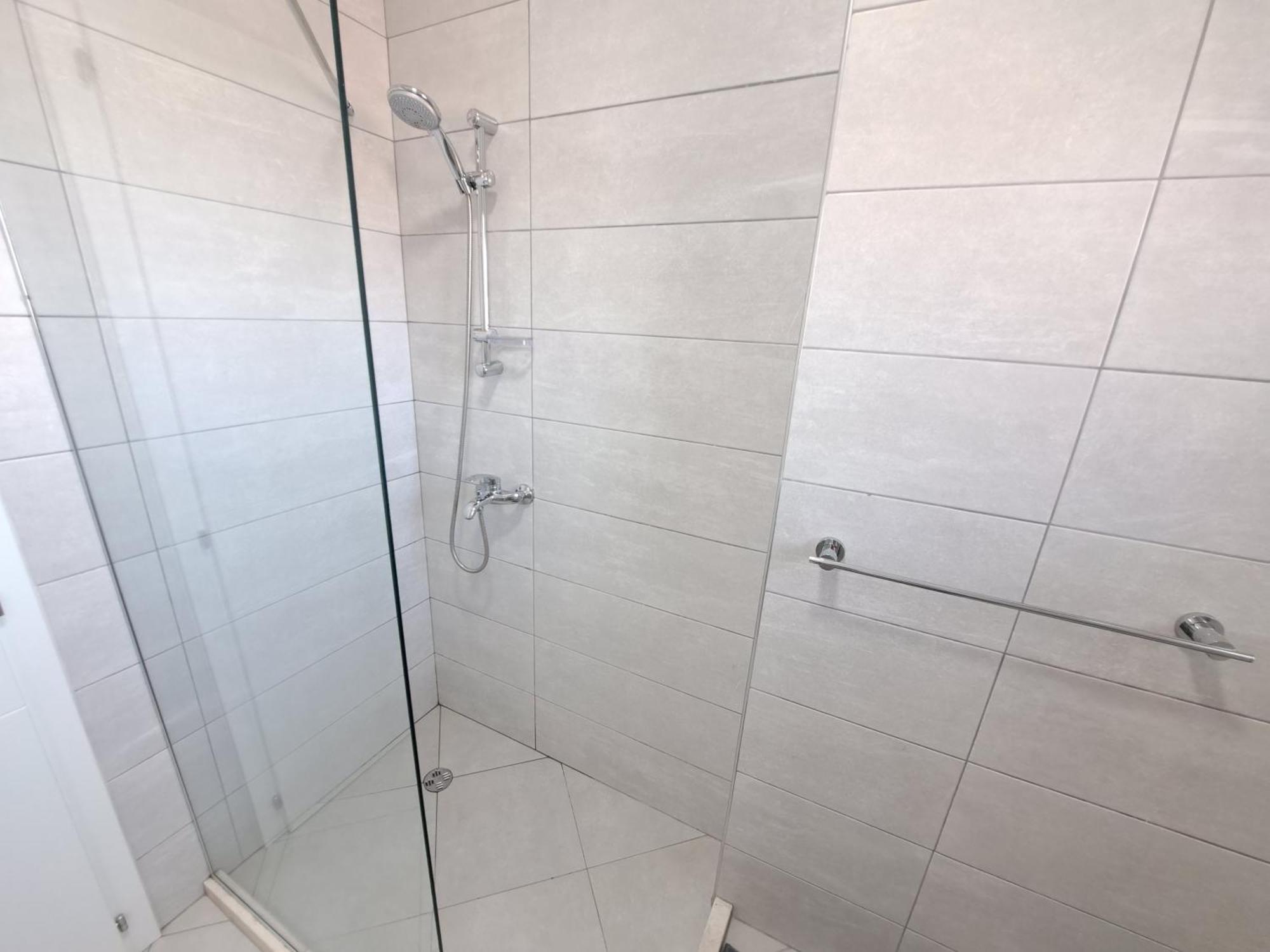 Pazari Luxury Central Apartment 地拉那 外观 照片