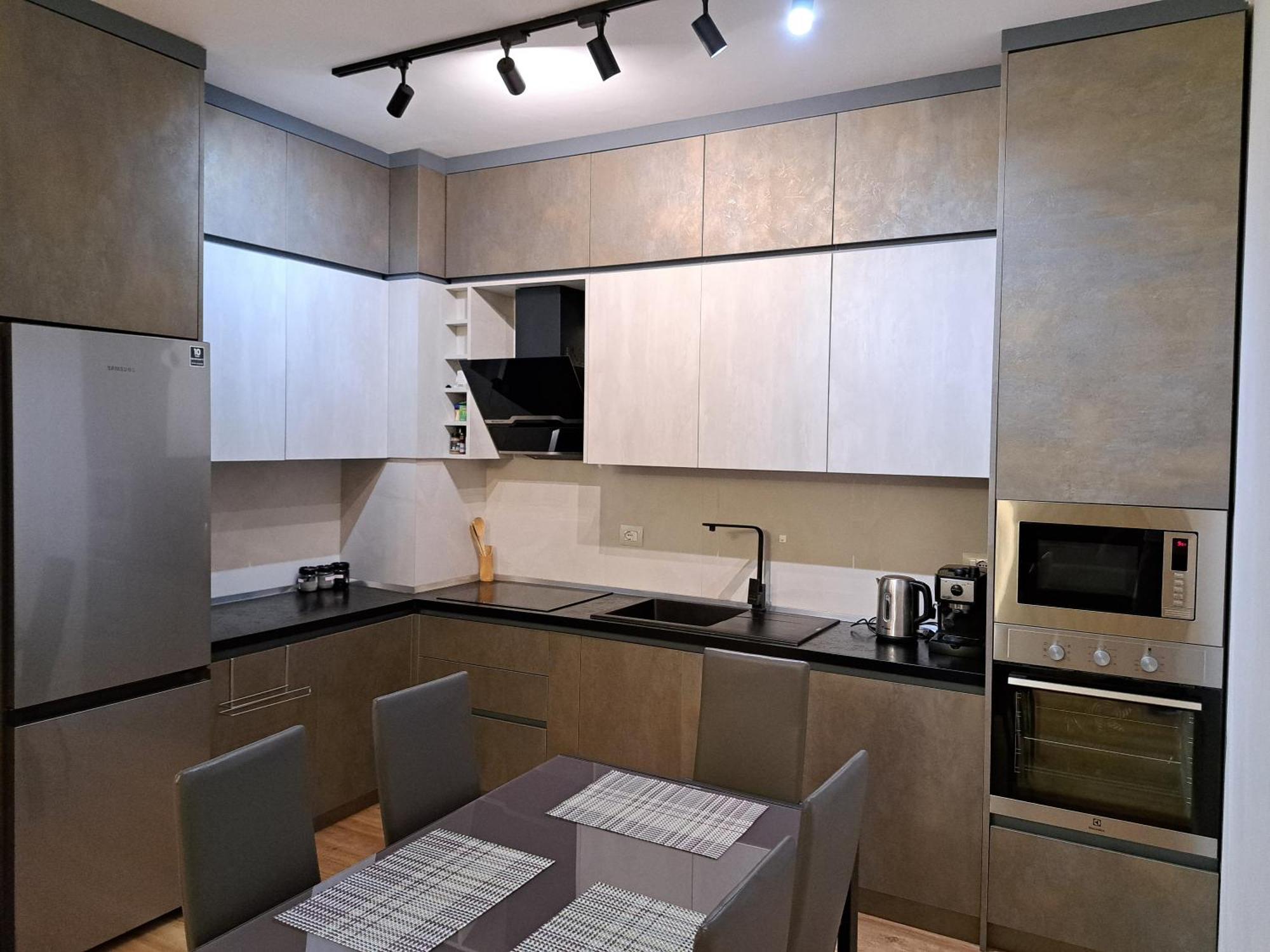Pazari Luxury Central Apartment 地拉那 外观 照片
